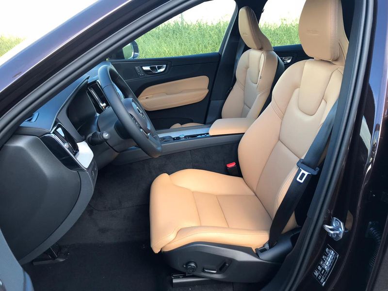 Volvo XC60 • 2018 • 68,000 km 8