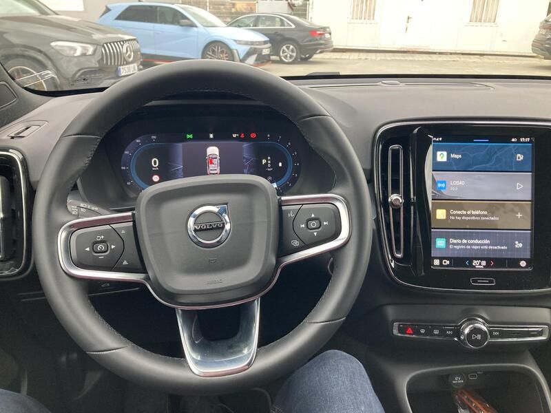 Volvo XC40 • 2024 • 45,624 km 20