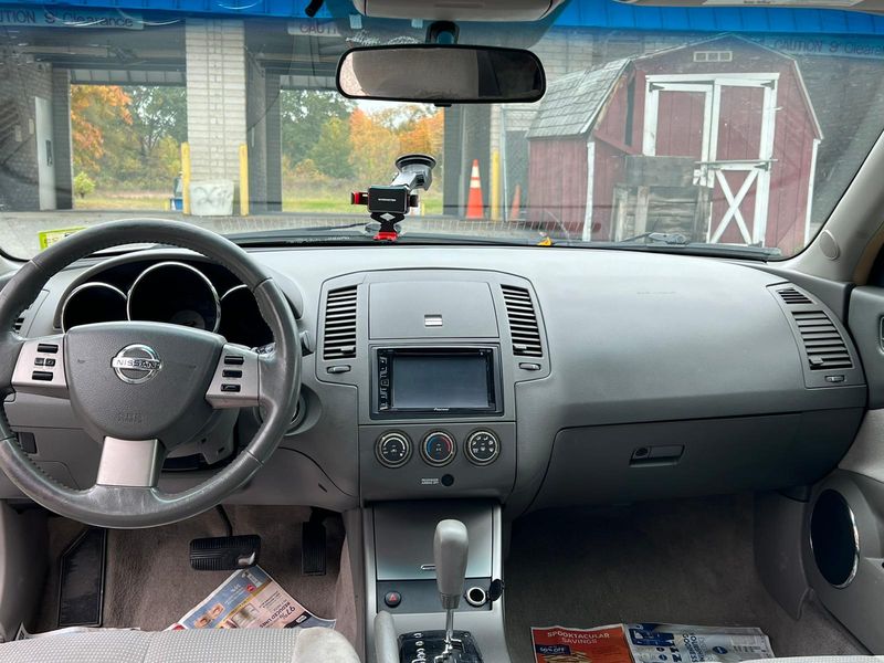 Nissan Altima • 2006 • 106,000 mi 9