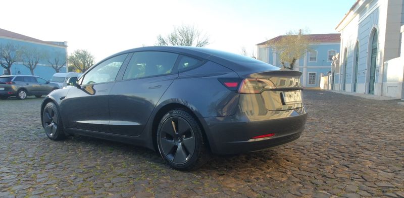Tesla Model 3 • 2021 • 85,550 km 4