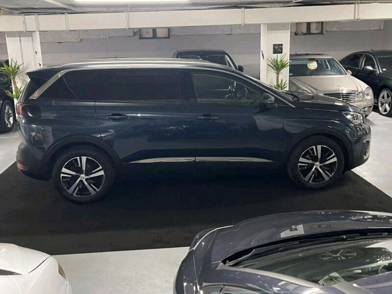 Peugeot 5008 • 2017 • 90,000 km 4