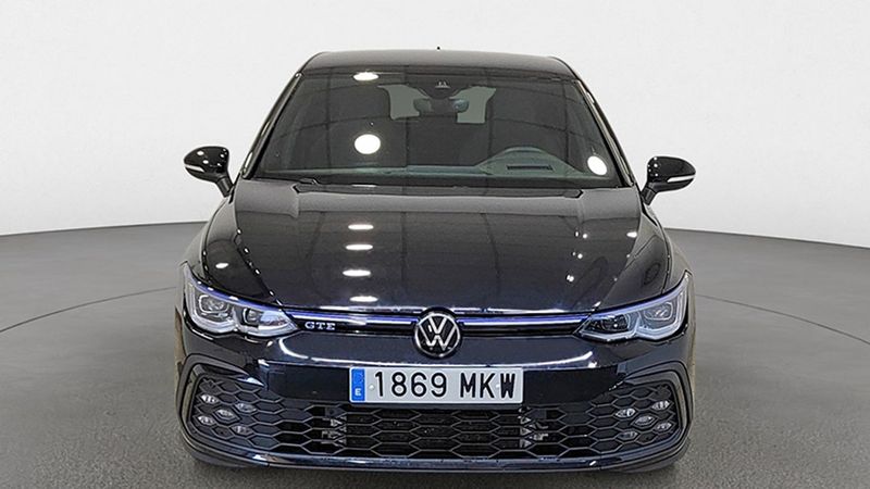 Volkswagen Golf • 2023 • 35,541 km 9