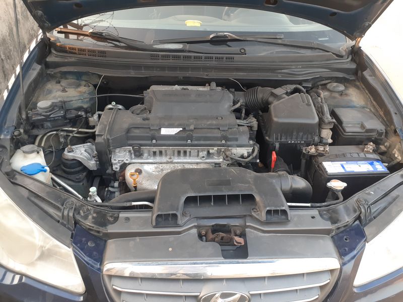 Hyundai Elantra • 2009 • 125,000 km 6