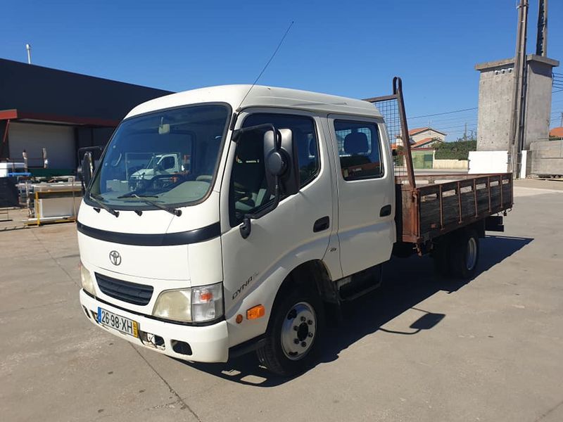 Toyota Dyna • 2004 • 322,000 km 1