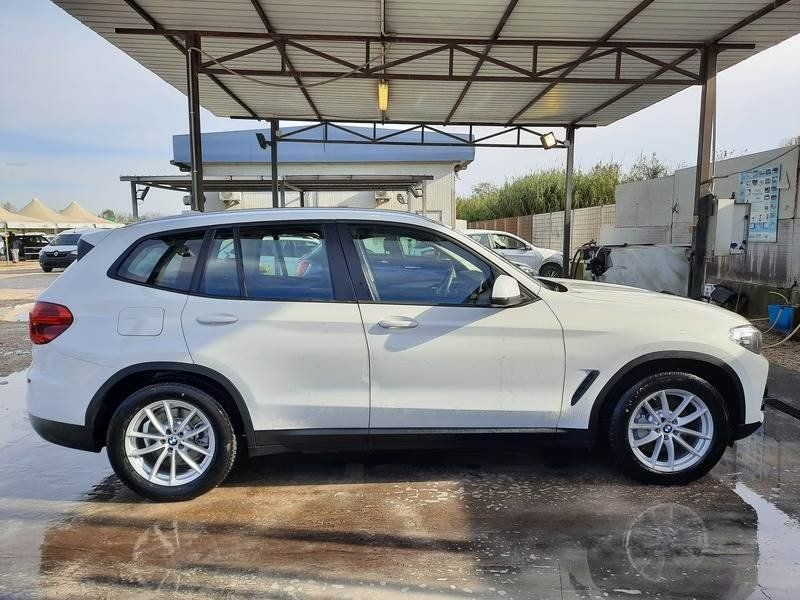 BMW X3 • 2021 • 12,444 km 2
