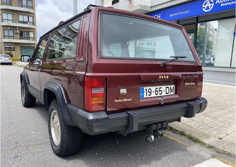Jeep Cherokee • 1986 • 20,000 km 3