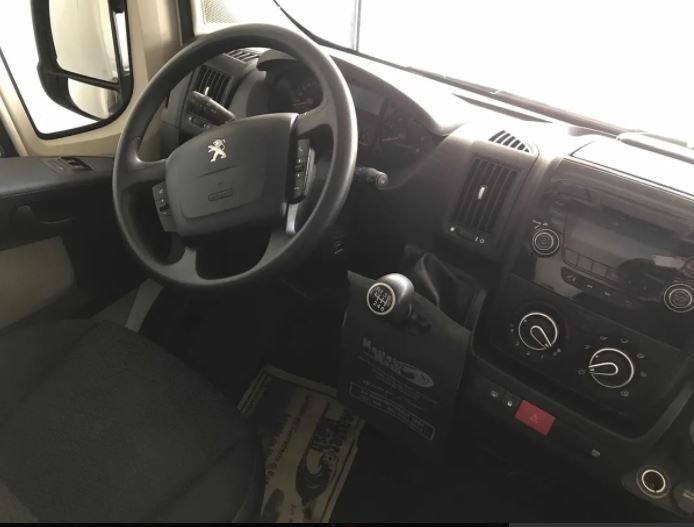 Peugeot Bipper • 2019 • 85,000 km 6