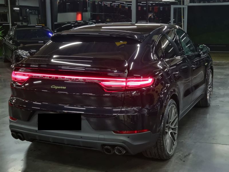 Porsche Cayenne • 2022 • 7,000 km 2