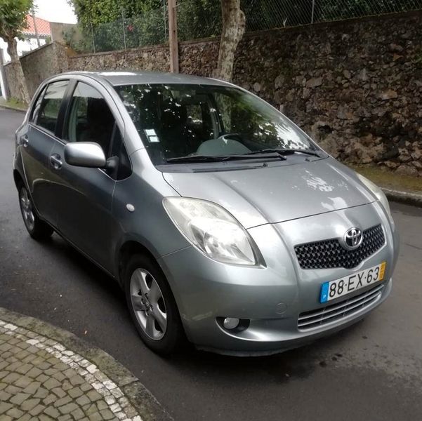Toyota Yaris • 2007 • 139,999 km 1