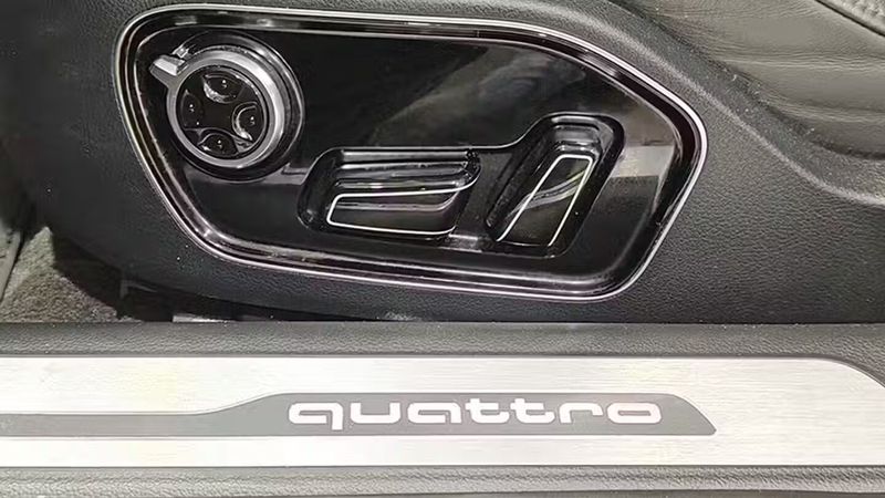 Audi A8 Long • 2015 • 84,288 km 12