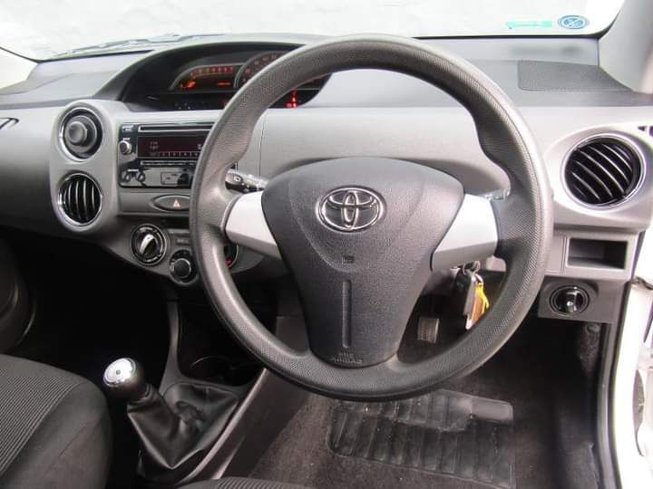 Toyota Etios • 2019 • 123,341 km 3