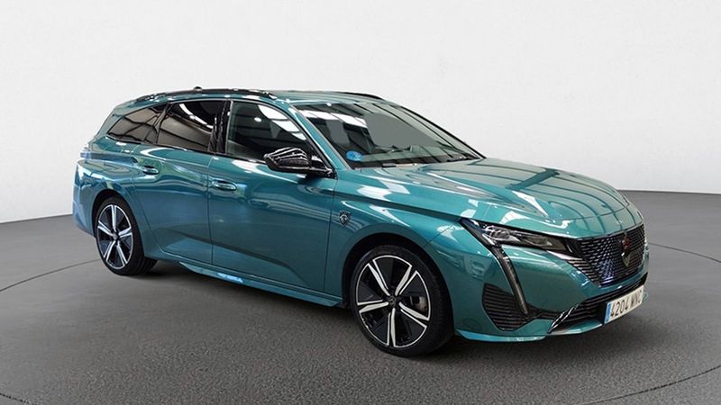 Peugeot 308 SW • 2024 • 21,596 km 1