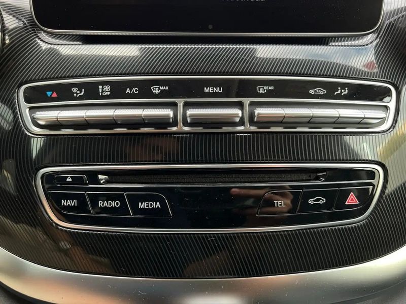 Mercedes-Benz 210 Van • 2021 • 78,000 km 13