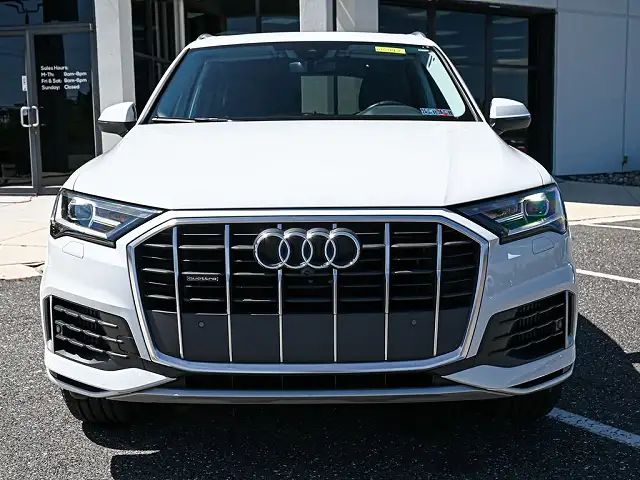 Audi Q7 • 2021 • 25,039 km 2