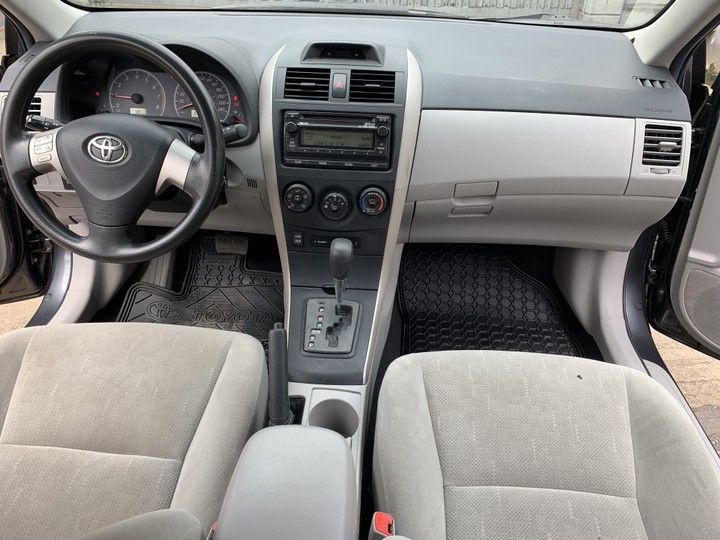 Toyota Corolla • 2011 • 2 km 2