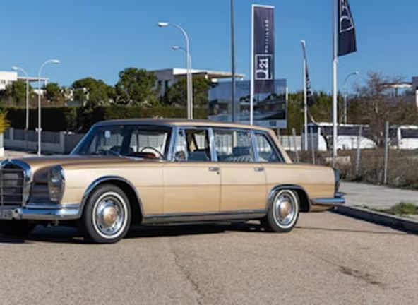 Mercedes-Benz S • 1964 • 77,500 km 2