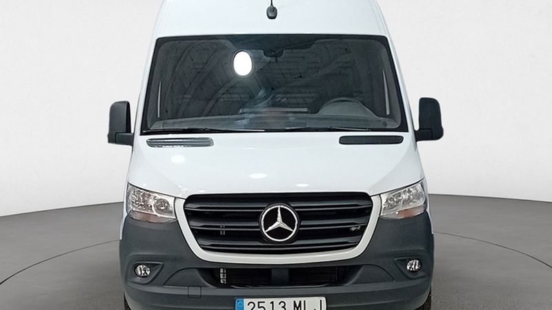 Mercedes-Benz Sprinter • 2023 • 8,588 km 9