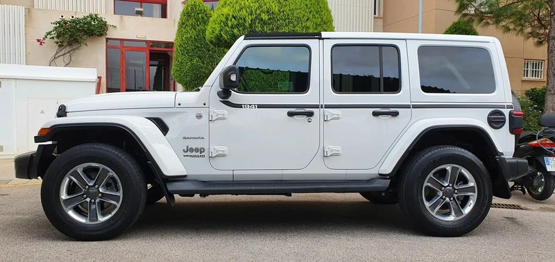 Jeep Wrangler • 2020 • 28,000 km 2