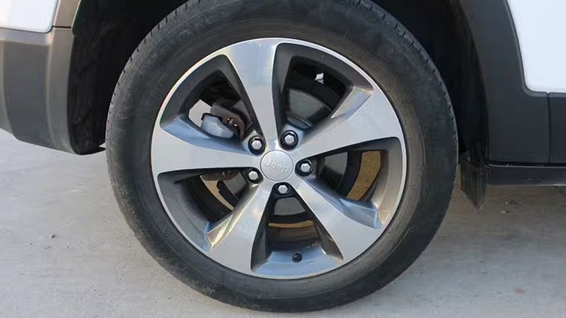 Jeep Cherokee • 2019 • 60,193 km 15