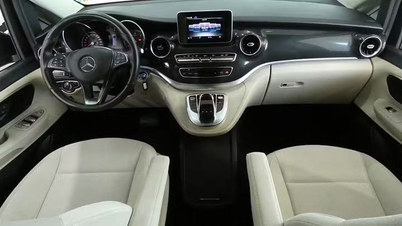 Mercedes-Benz Sprinter • 2019 • 76,030 km 21