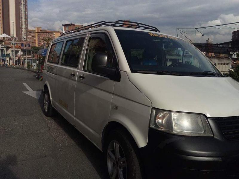 Volkswagen T5 Transporter Shuttle • 2009 • 232,000 km 5