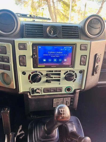 Land Rover Defender • 2009 • 130,000 km 5