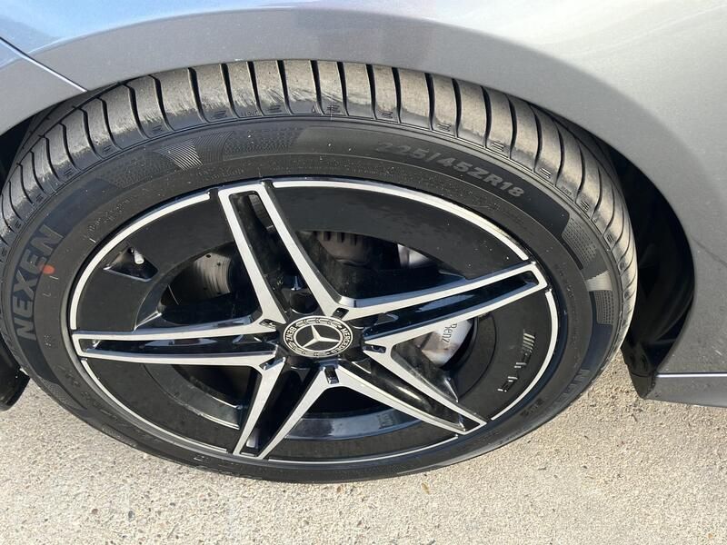 Mercedes-Benz C-Class • 2023 • 85,051 km 33