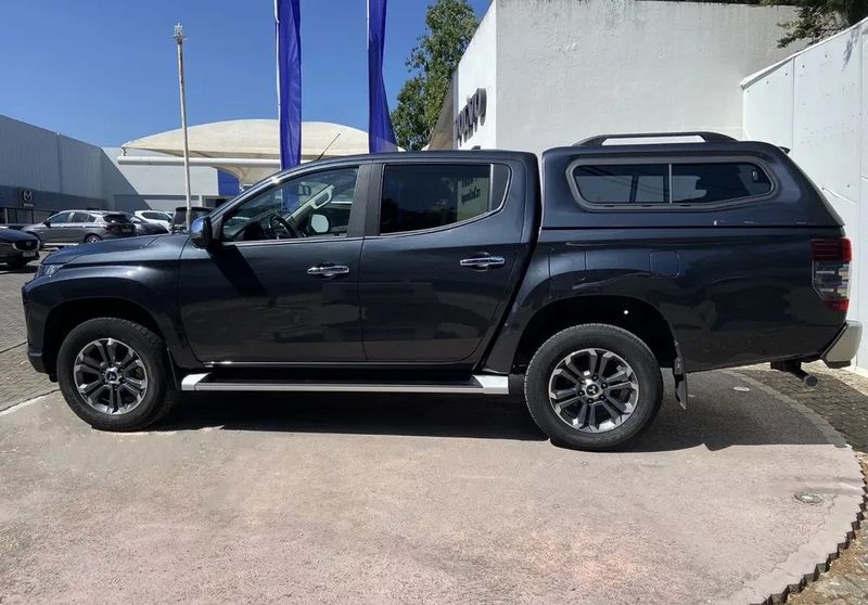 Mitsubishi L200 • 2022 • 21,000 km 2