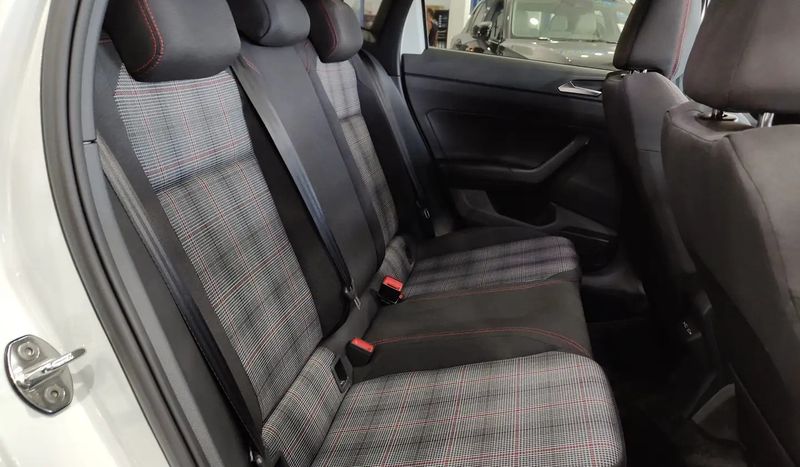 Volkswagen Polo • 2023 • 11,551 km 11