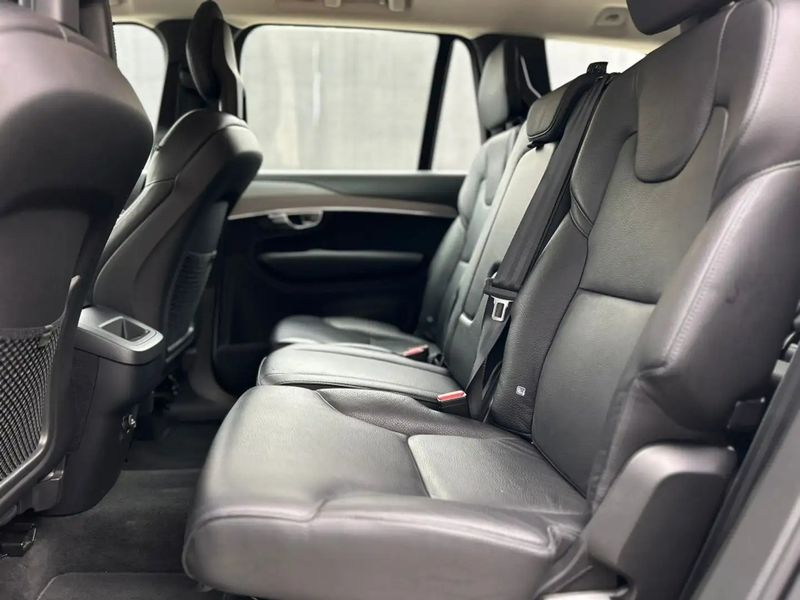 Volvo XC90 • 2020 • 97,000 km 7