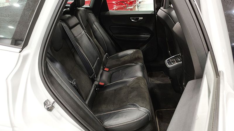 Volvo XC60 • 2018 • 77,477 km 27