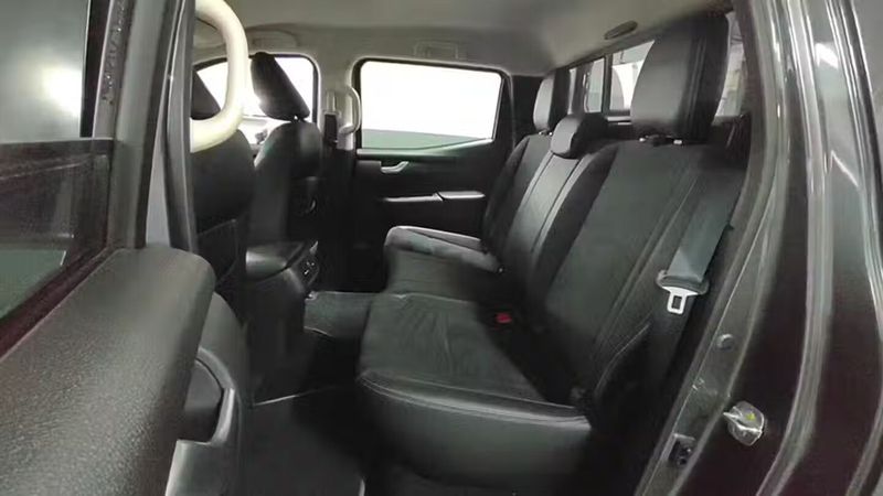 Mercedes-Benz Trieda G • 2017 • 49,500 km 5