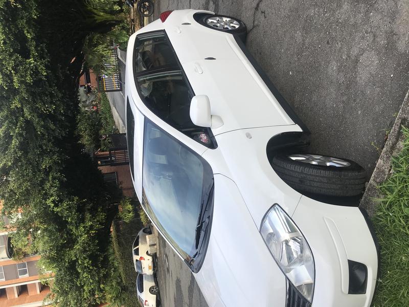 Nissan Tiida • 2009 • 44,000 km 2