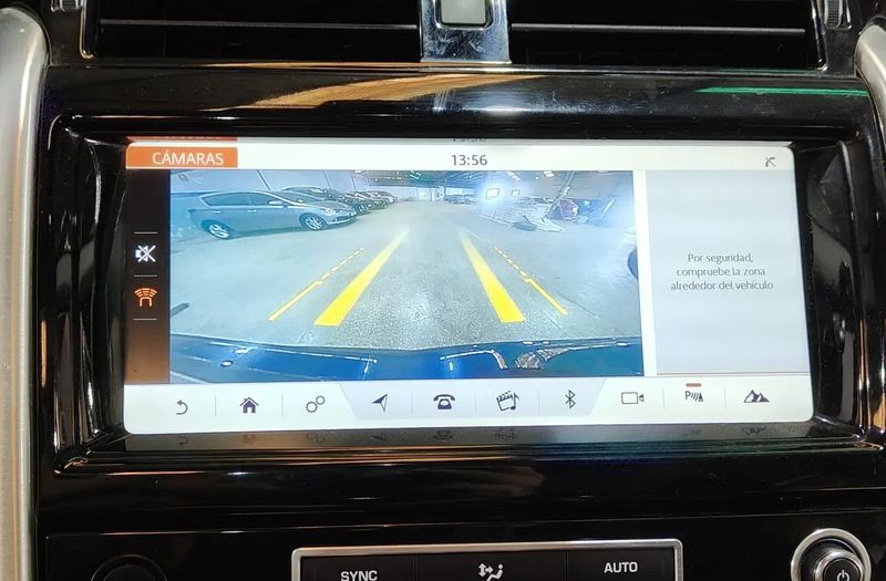 Land Rover Discovery • 2018 • 168,437 km 6