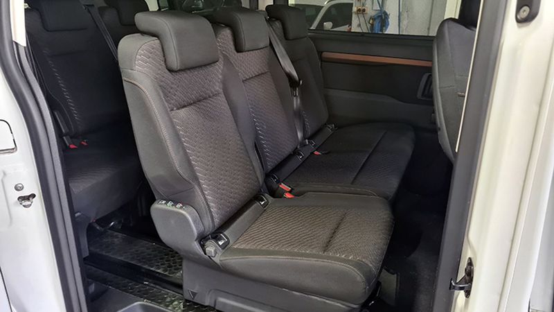 Toyota Prius • 2020 • 46,175 km 5