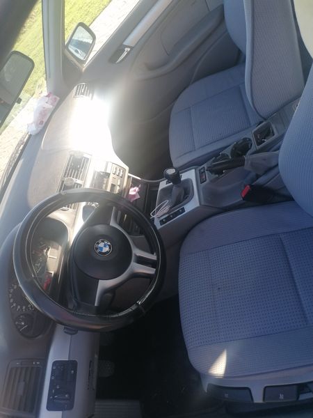 BMW 3 Series • 2000 • 250,000 km 2