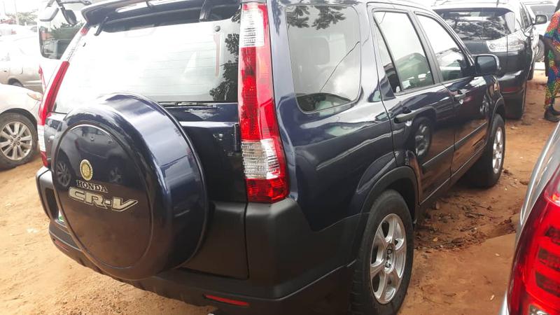 Toyota RAV4 • 2007 • 14,374 km 6