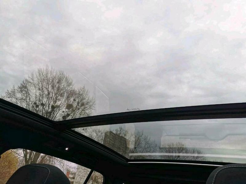 Volkswagen Touran • 2019 • 80,000 km 6