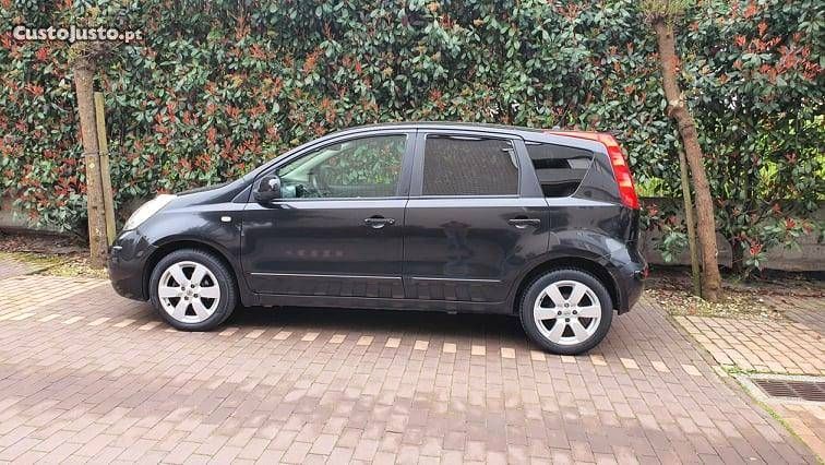 Nissan Note • 2008 • 180,000 km 2