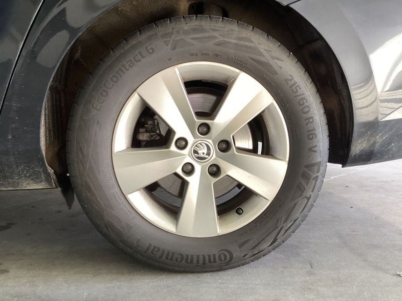 Škoda Superb • 2017 • 158,000 km 3