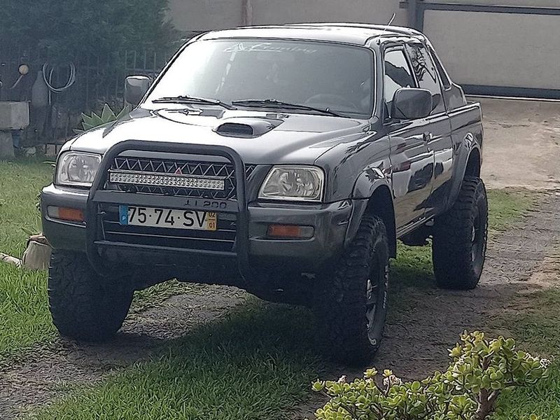 Mitsubishi L200 Pick up • 2002 • 181,000 km 1