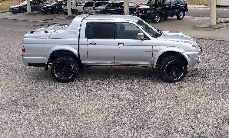 Mitsubishi ASX • 2006 • 140,000 km 3