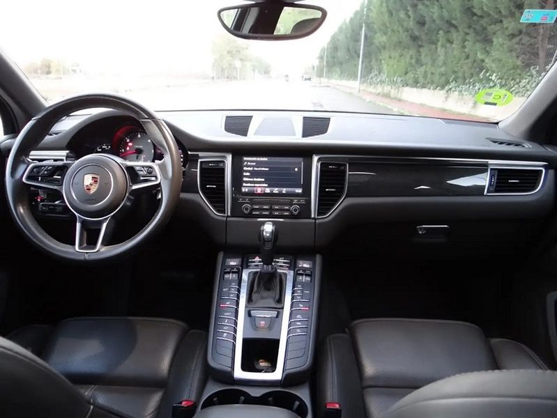 Porsche Macan • 2017 • 176,000 km 7
