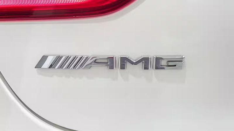 Mercedes-Benz GLC • 2019 • 46,721 km 9