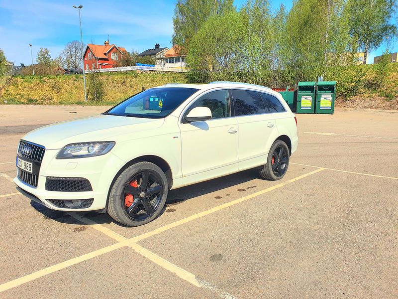 Audi Q7 • 2014 • 20,723 km 2