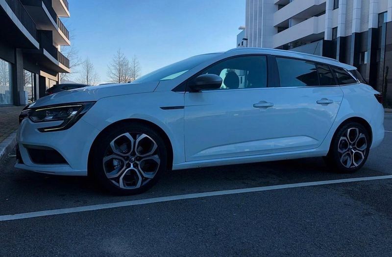 Renault Mégane • 2018 • 140,000 km 3