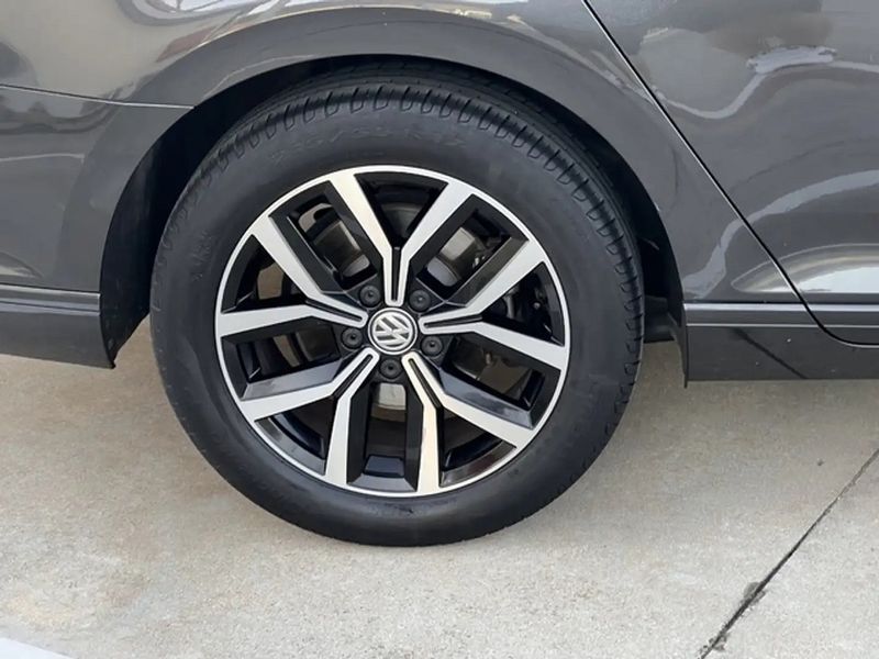 Volkswagen Passat Variant • 2018 • 53,500 km 7