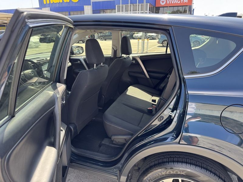 Toyota RAV4 • 2018 • 129,000 km 13