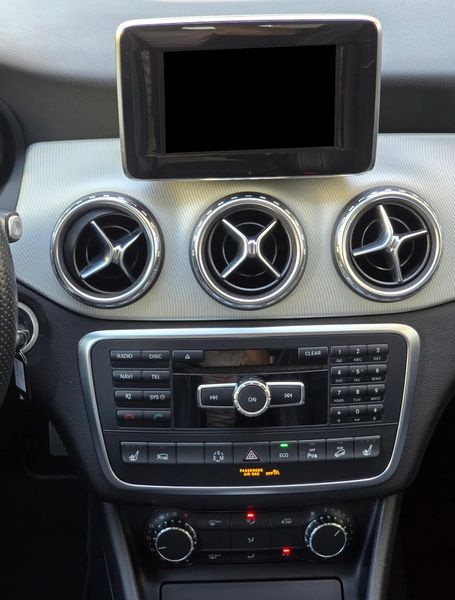 Mercedes-Benz GLA • 2014 • 103,000 km 14