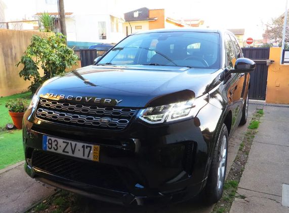 Land Rover Discovery • 2020 • 30,000 km 1